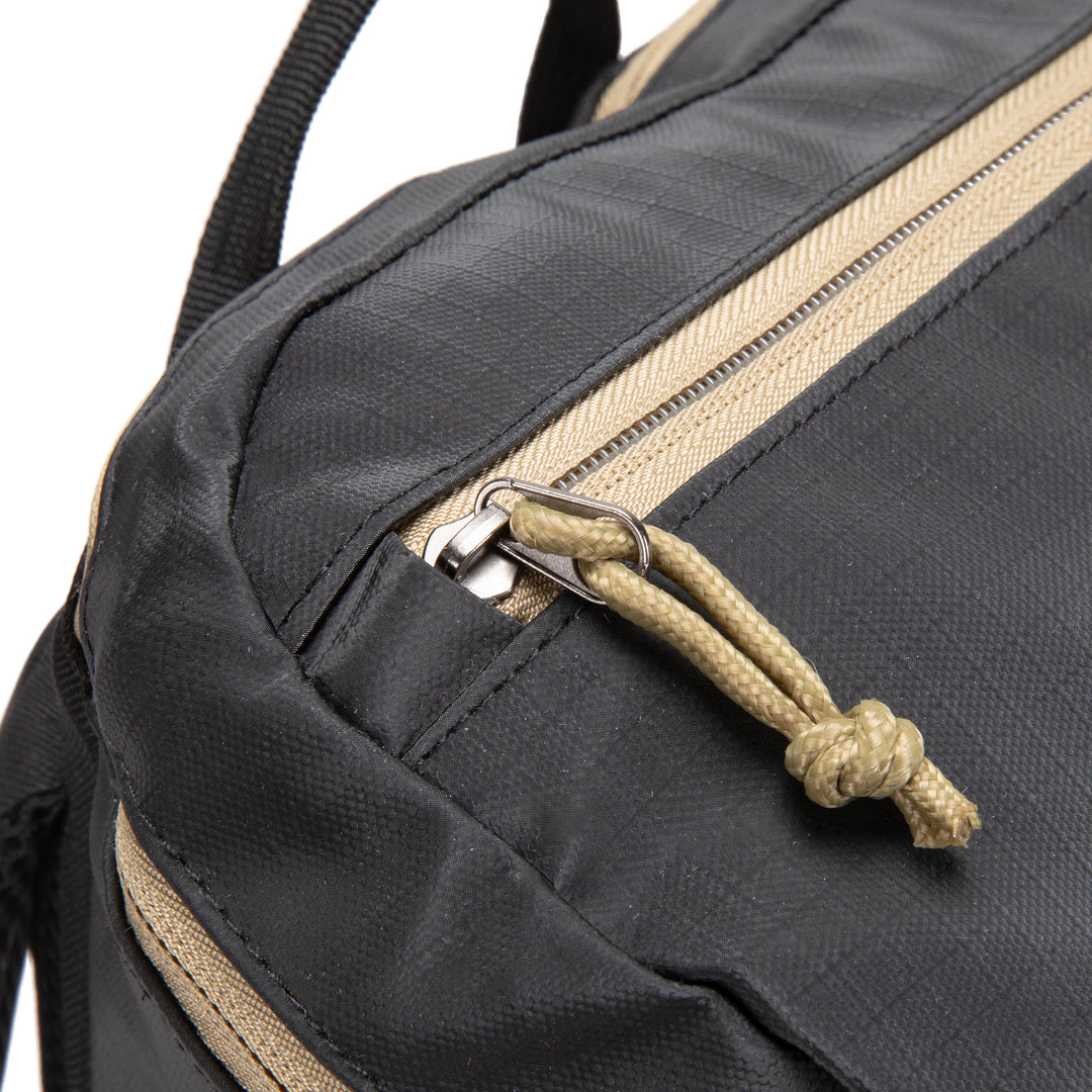 Mochila Outdoor 25L Andes Negro/Beige