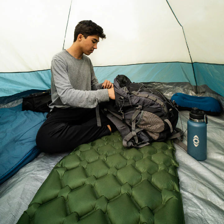 Combo Carpa Neltume Pro + Mat de Camping Yerba Loca + Saco de Dormir Aconcagua