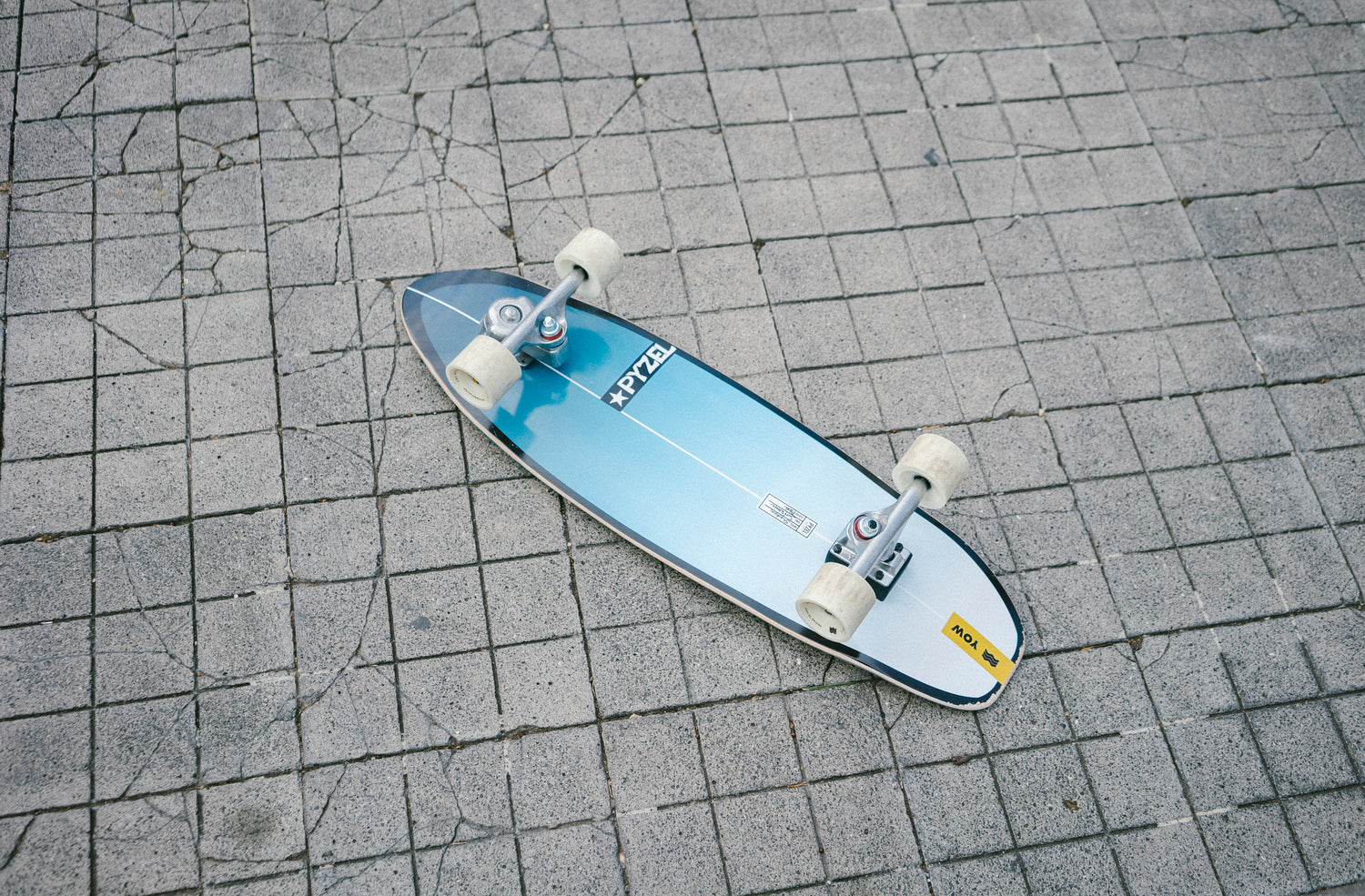 スケートボード YOW SURFSKATE Shadow 33.5 inch PYZEL YOW Shadow Pyzel 33,5
